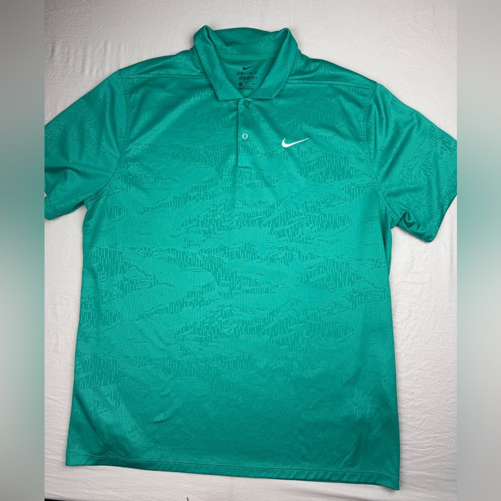 Nike Men’s green Dri-FIT Polo Shirt size XL standard fit